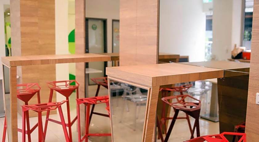 KIWI EXPRESS HOTEL-Taichung Station Branch 1