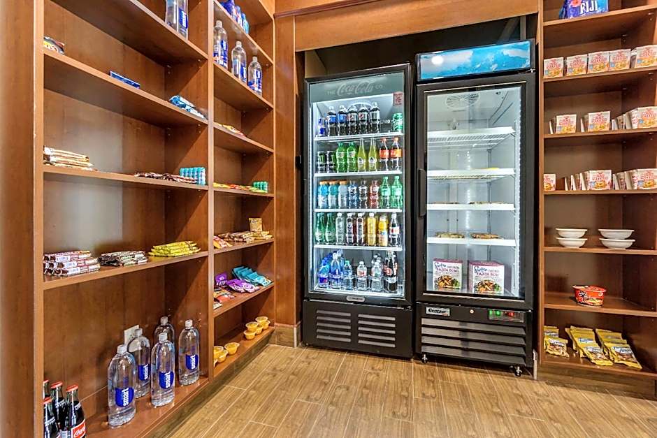 Comfort Inn & Suites Lakewood by JBLM