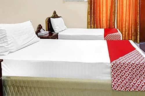 OYO 794 Great Country Hotel