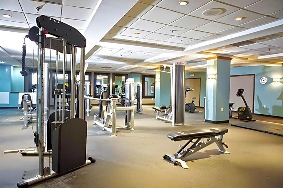 Clarion Hotel & Suites Conference Center Memphis Airport