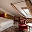Grand Hotel Vilnius, Curio Collection by Hilton