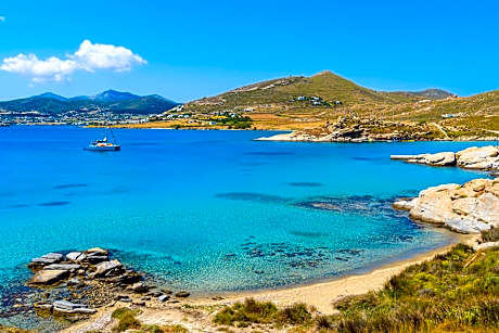 Luxury Naxos Apartment Deluxe Triple Studio 150M From St George Beach