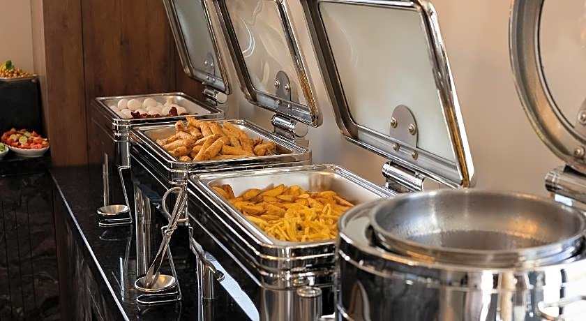 Golden River Hotel By Continent