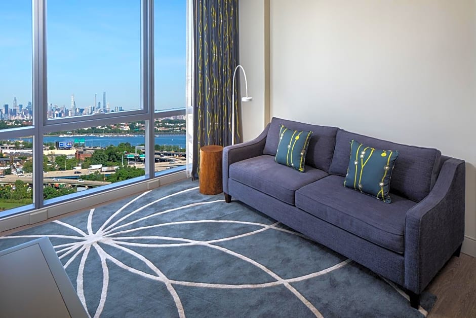 Hotel Indigo - Flushing, an IHG Hotel