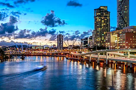 Evolution Apartments