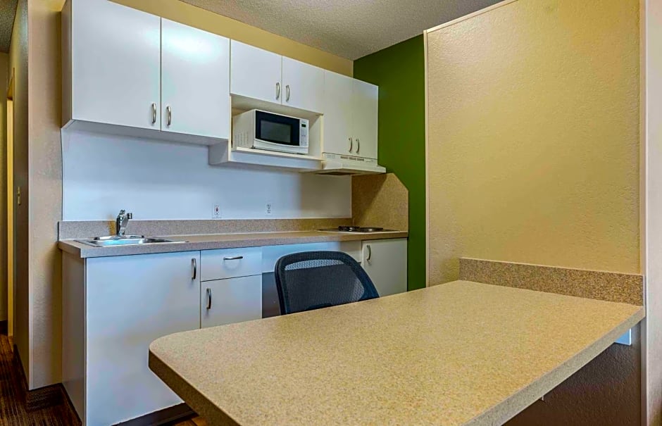 Extended Stay America Suites - Chicago - Gurnee