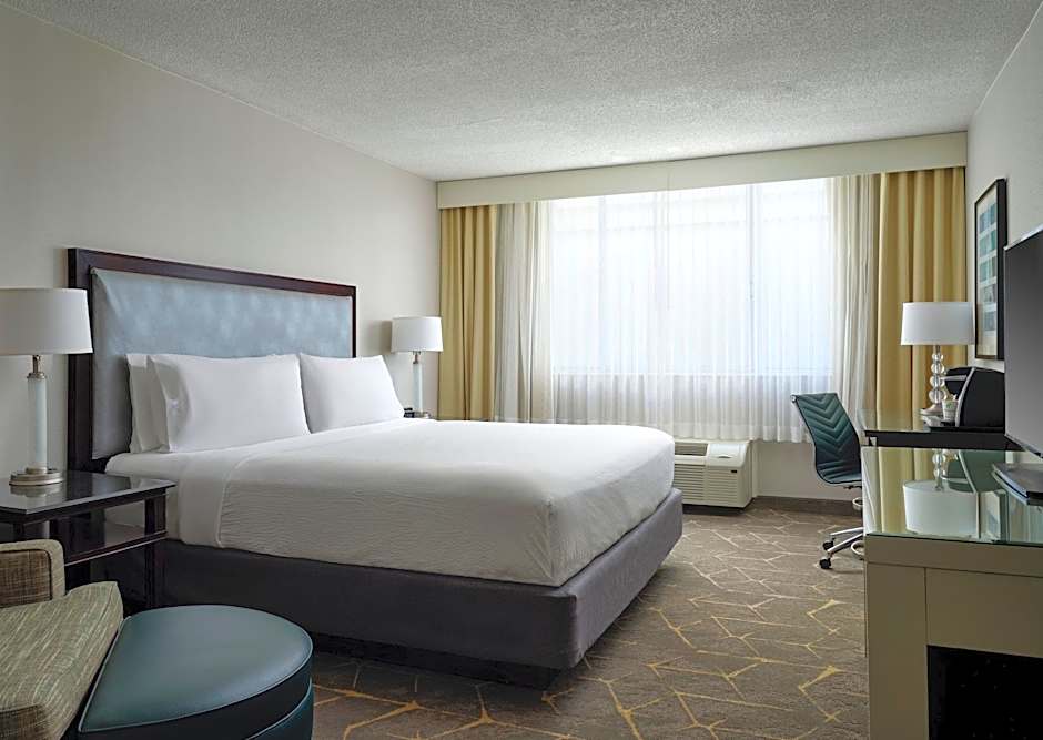 Holiday Inn & Suites Marlborough By IHG