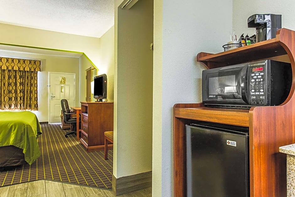 Quality Inn & Suites Orangeburg