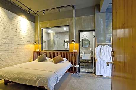 Room 1