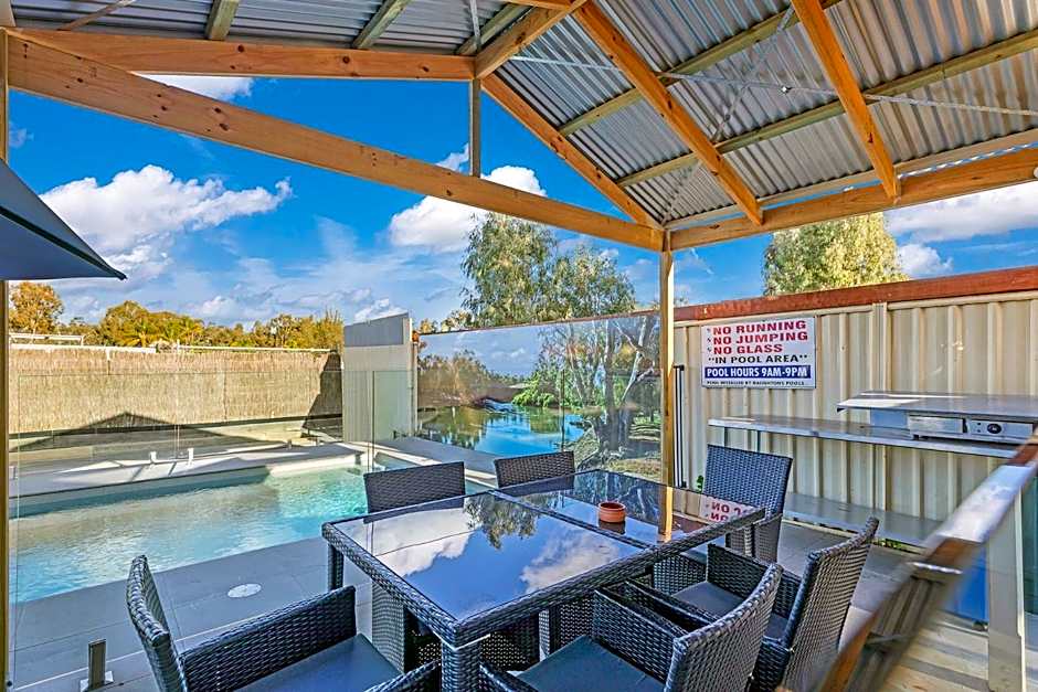 Golden River Motor Inn