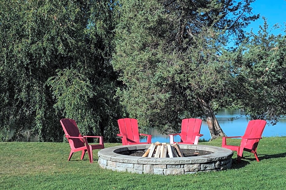 South Thompson Inn & Conference Centre