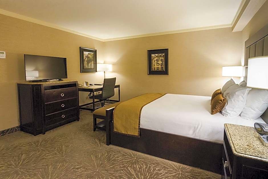 Best Western Plus The Arden Park Hotel