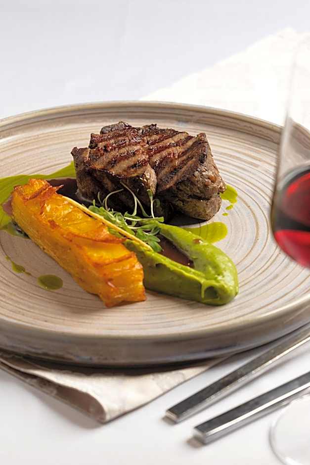 Golden Tulip Ana Dome Hotel