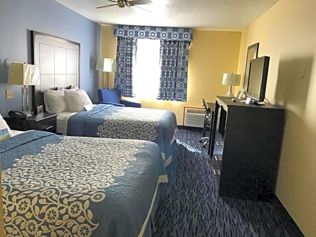 Queen Room with Two Queen Beds - Non-Smoking