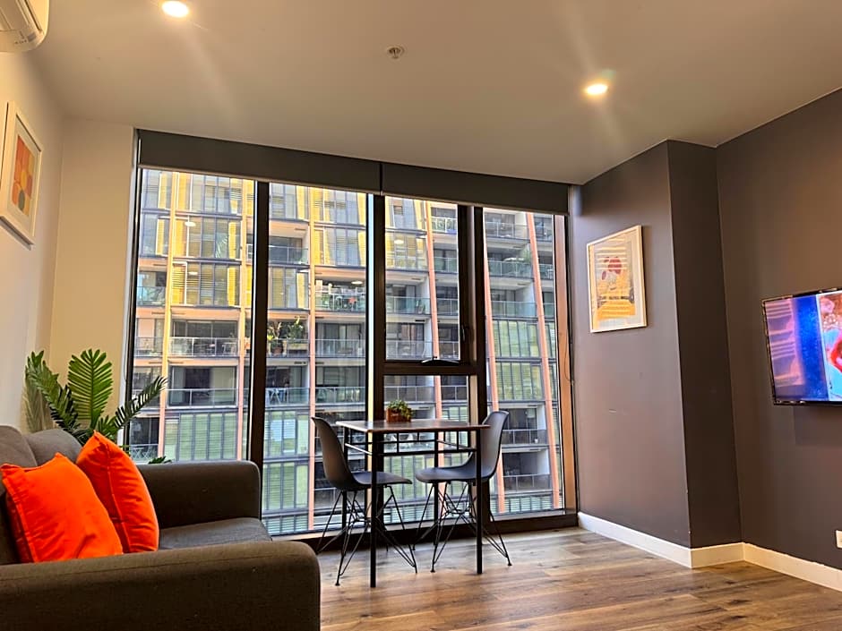Aura on Flinders Serviced Apartments
