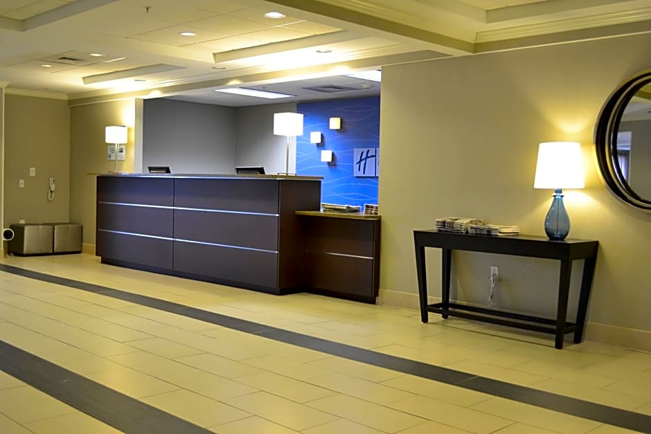 Holiday Inn Express Hotels Biddeford, an IHG Hotel
