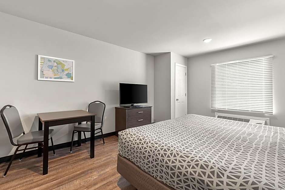 WoodSpring Suites Atlanta Airport