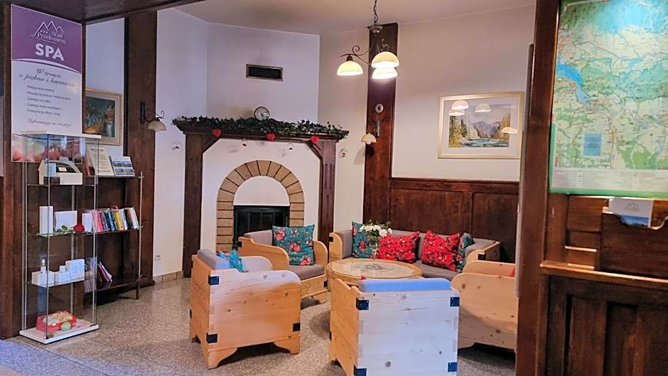 Hotel Nad Przełomem