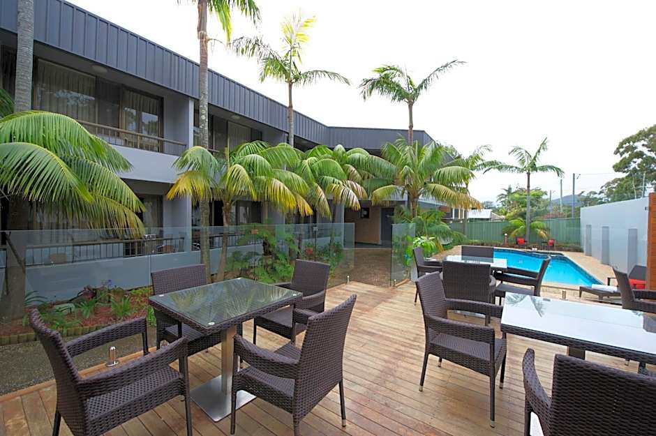 Peninsula Nelson Bay Motel and Serviced Apartments