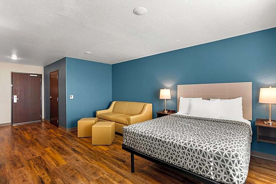 WoodSpring Suites Port St Lucie