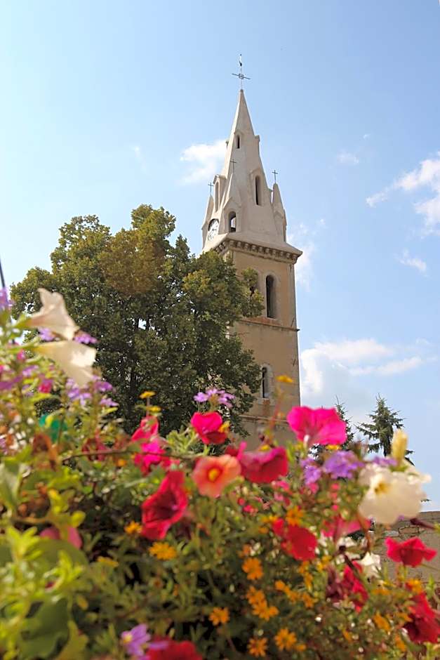 Logis Hôtel & Spa Les Autanes