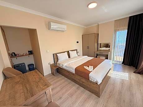 Double Room with Balcony and Sea View