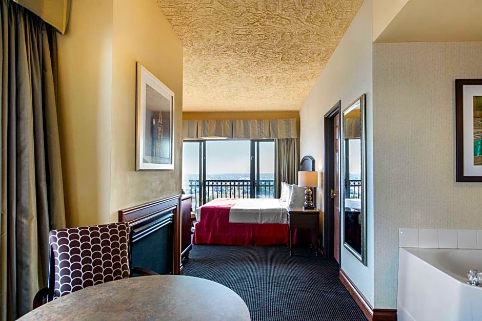Shoreline Inn & Conference Center, Ascend Hotel Collection