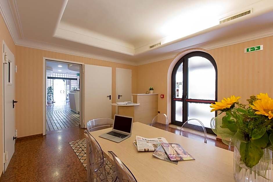 Ristorante Hotel Lucia - 100 mt dal mare