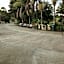 Palms Oasis Motel