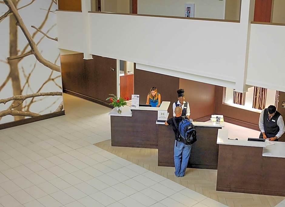 DoubleTree By Hilton Montgomery Downtown