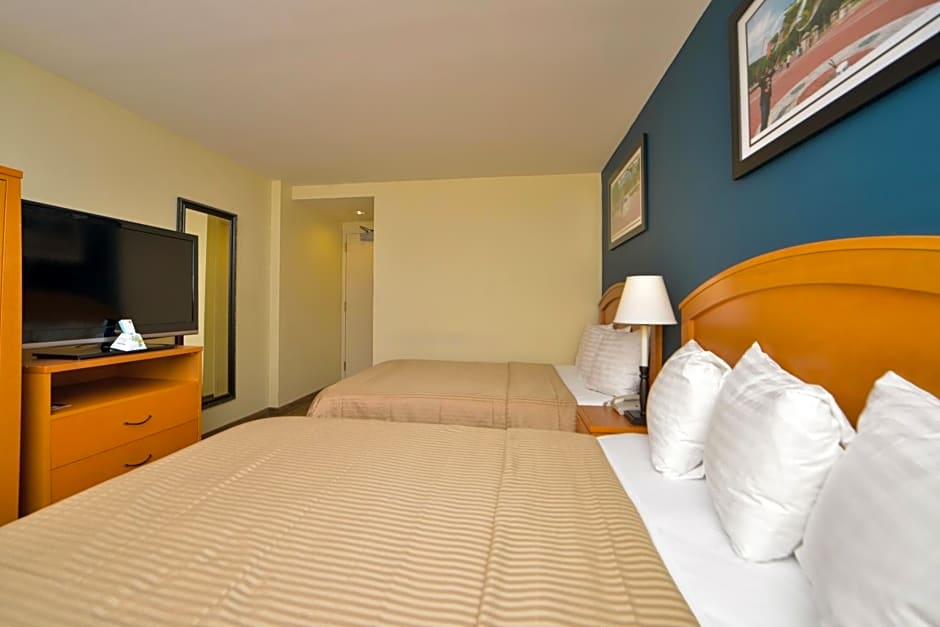 Midtown Convention Center Hotel – New York, NY