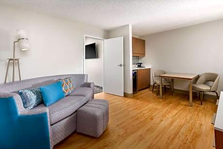 Suite with Two Queen Beds with Sofa Bed