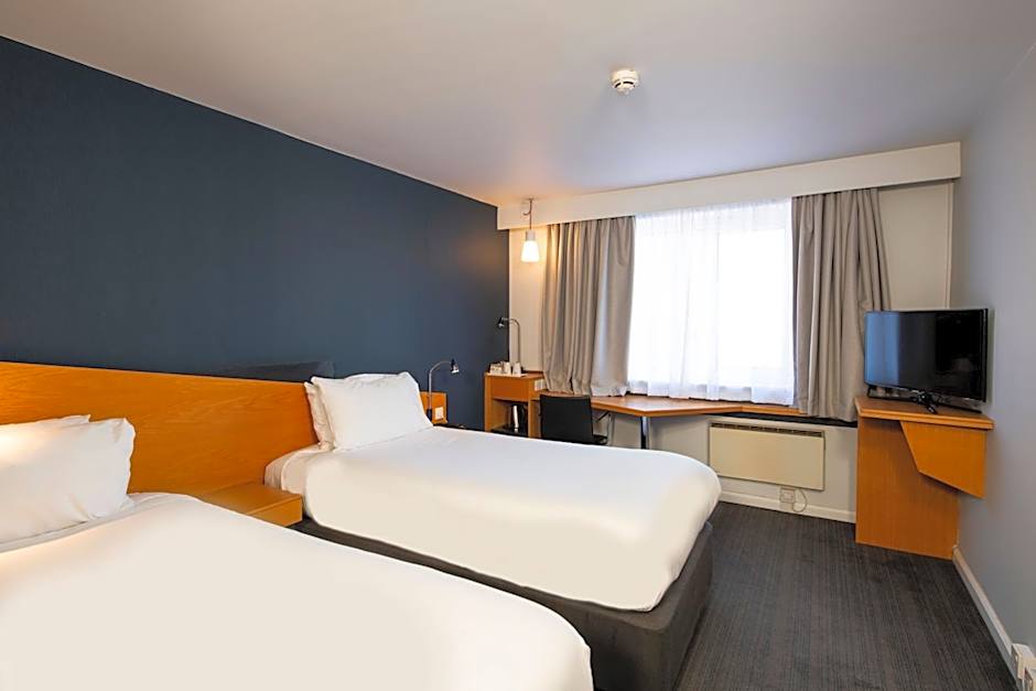 Holiday Inn Express Droitwich Spa By IHG