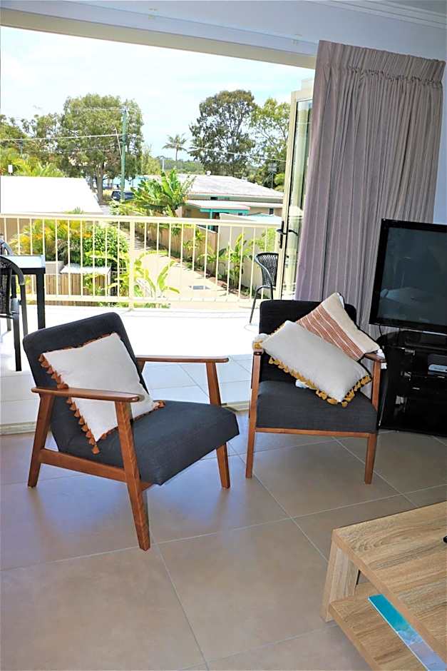 Noosa River Palms