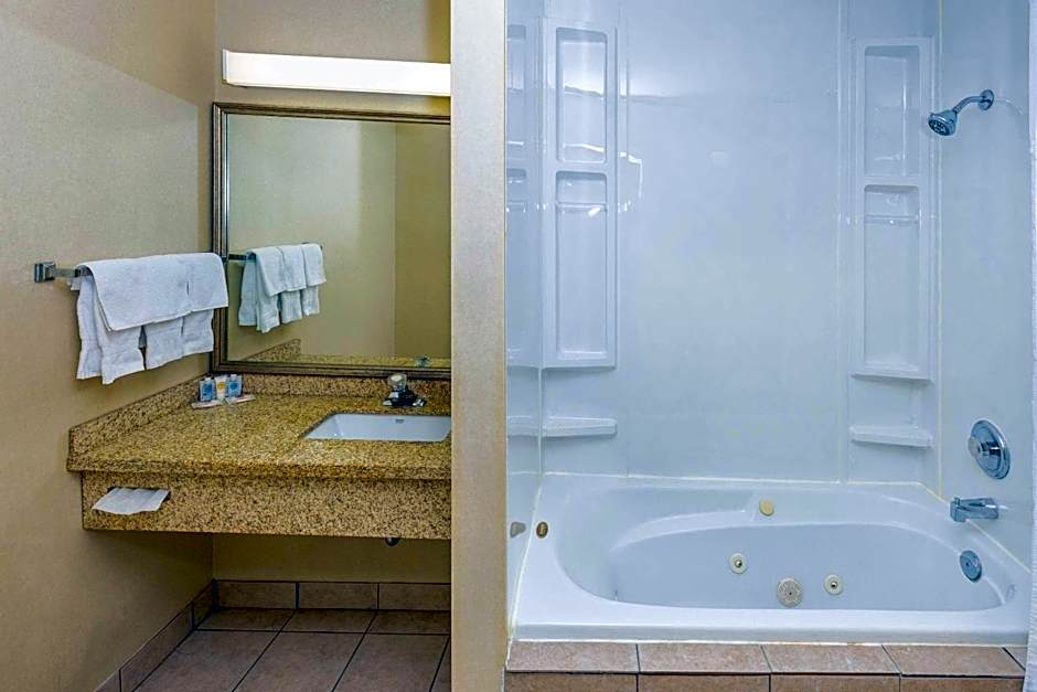 Comfort Inn And Suites