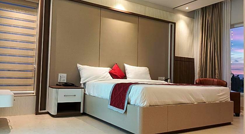 HOTEL RAMKRISHNA PALACE