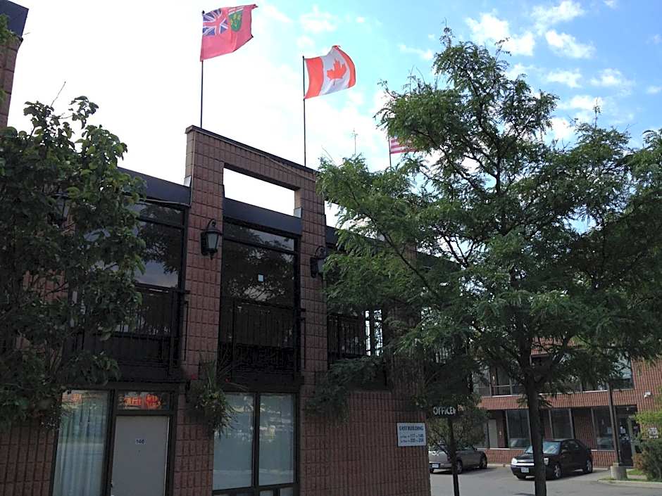 Mississauga Gate Inn