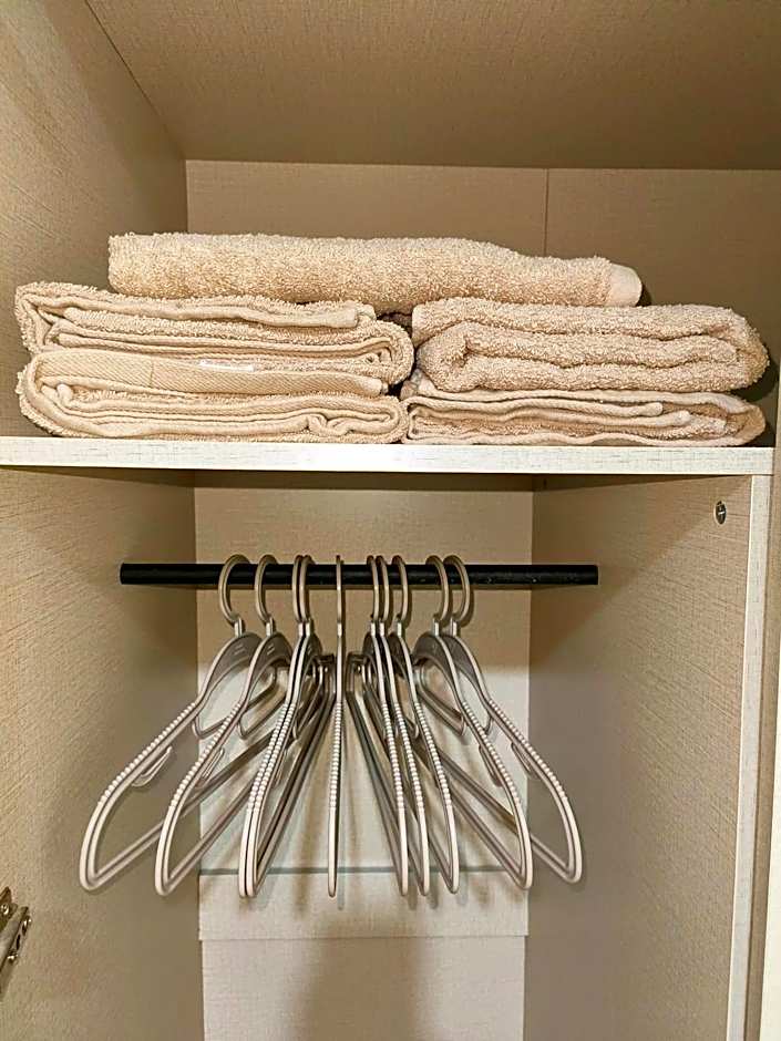 Davao Condo 2BR Pool Wifi Netflix