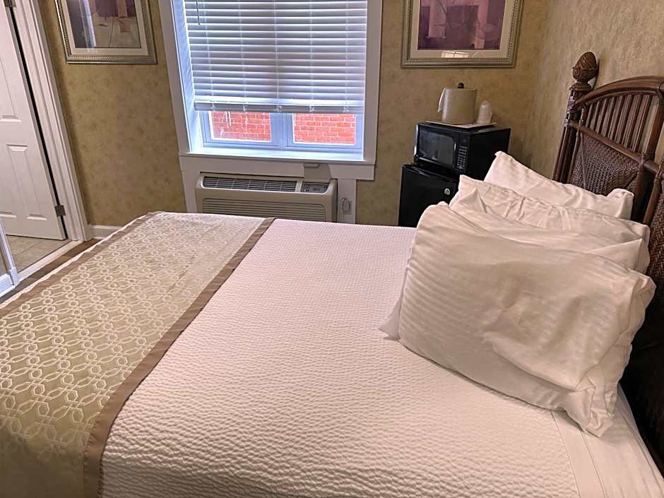 Island House Historic Vacation Rentals