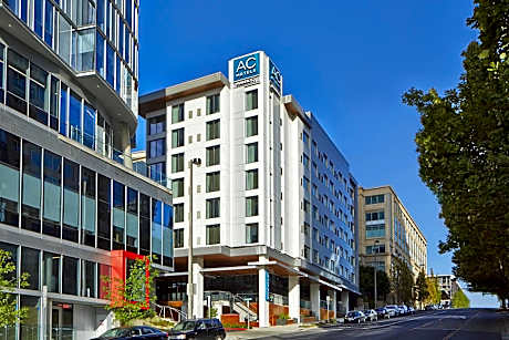 AC Hotel by Marriott Seattle Bellevue/Downtown