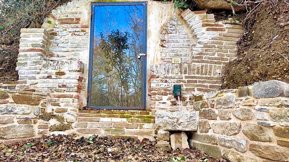 Fonte Degna - Alloggio e Sito Storico
