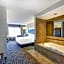 Holiday Inn Express Hotel & Suites - Woodstock By IHG
