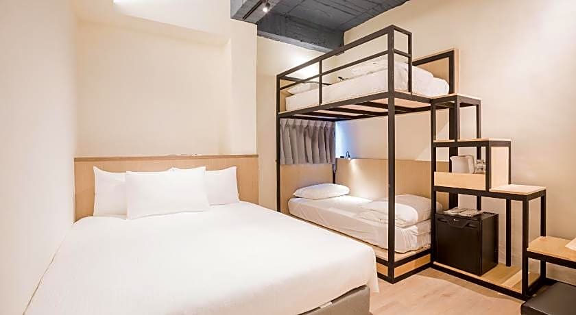 Traveller-Inn Day Moon Hotel