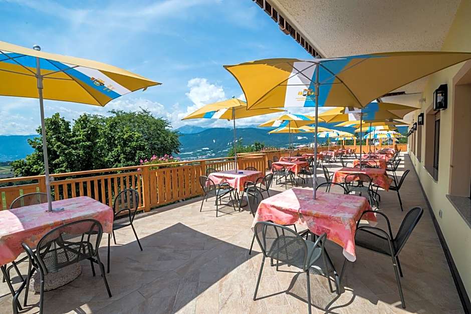 Albergo Bucaneve
