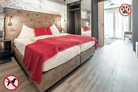 Junior Suite with Balcony