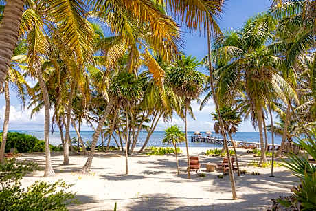 Playa Sonrisa - Clothing Optional Couples Paradise