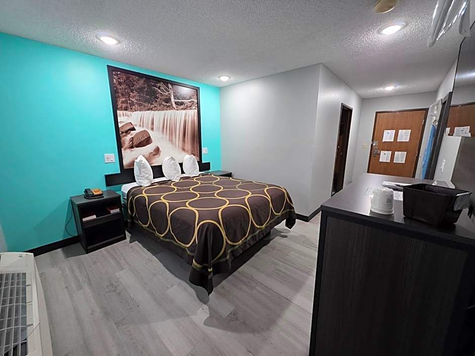 Super 8 by Wyndham Emporia