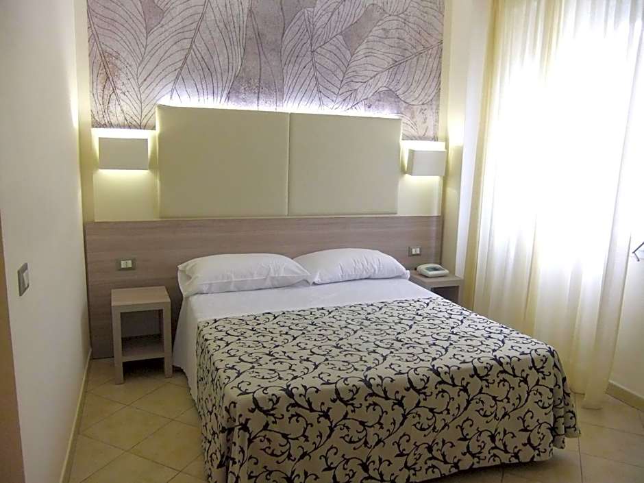 Photo 1 of 4 of 1 Double Bed or 2 Beds, Courtyard View