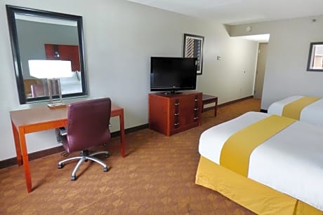  Deluxe room with two double beds