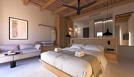 South Junior Suite Sea view Plunge Pool (min. Age 8 Years Old)